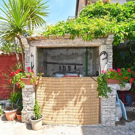 Welcoming With Shared Pool