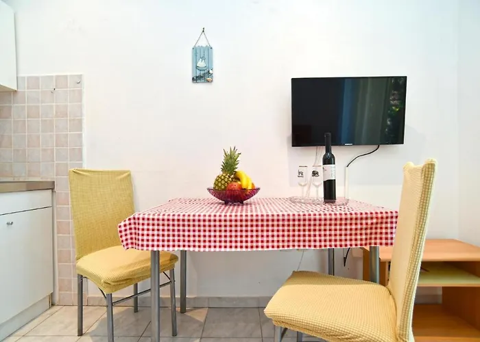 Welcoming With Shared Pool Διαμέρισμα Valbandon